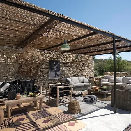 Farm stay Ferme Oleicole Les Callis *